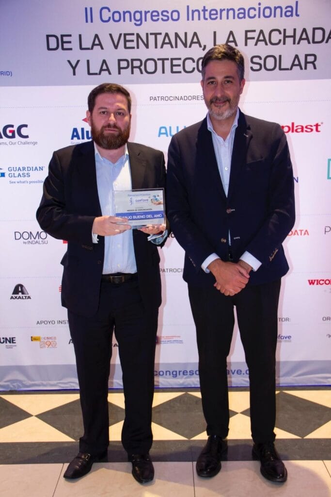 Entrega premios categoría, comunicación