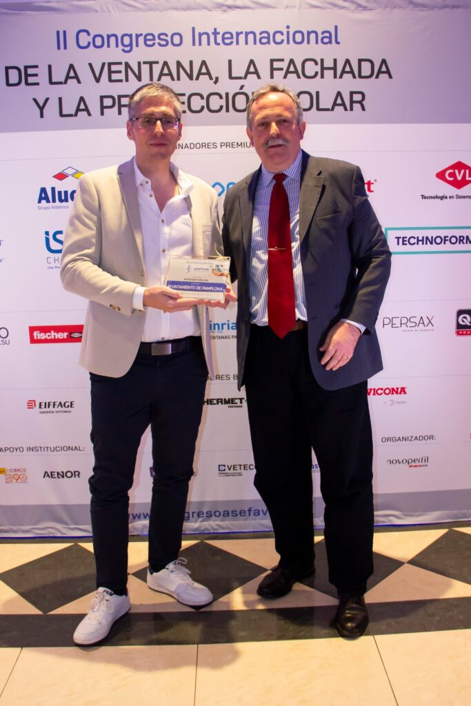 Categoría instituciones públicas al ayuntamiento de Pamplona